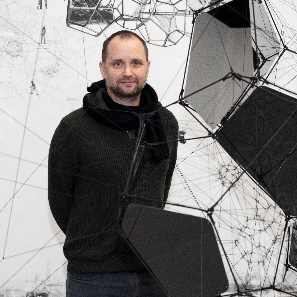 Tomás Saraceno